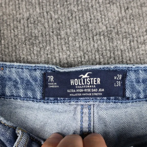 Hollister Jeans Womens 7 Light Wash Ultra High Rise Dad Distressed Ripped Knees - Picture 9 of 16